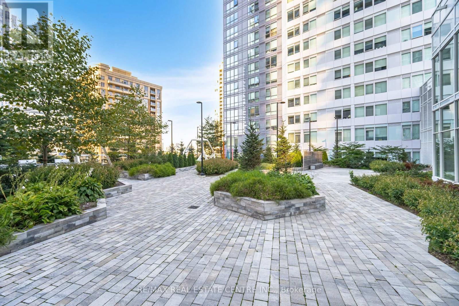 4302 - 4065 CONFEDERATION PARKWAY Image 46
