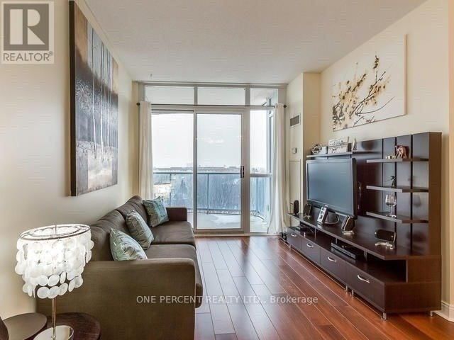 602 - 90 ABSOLUTE AVENUE Image 3