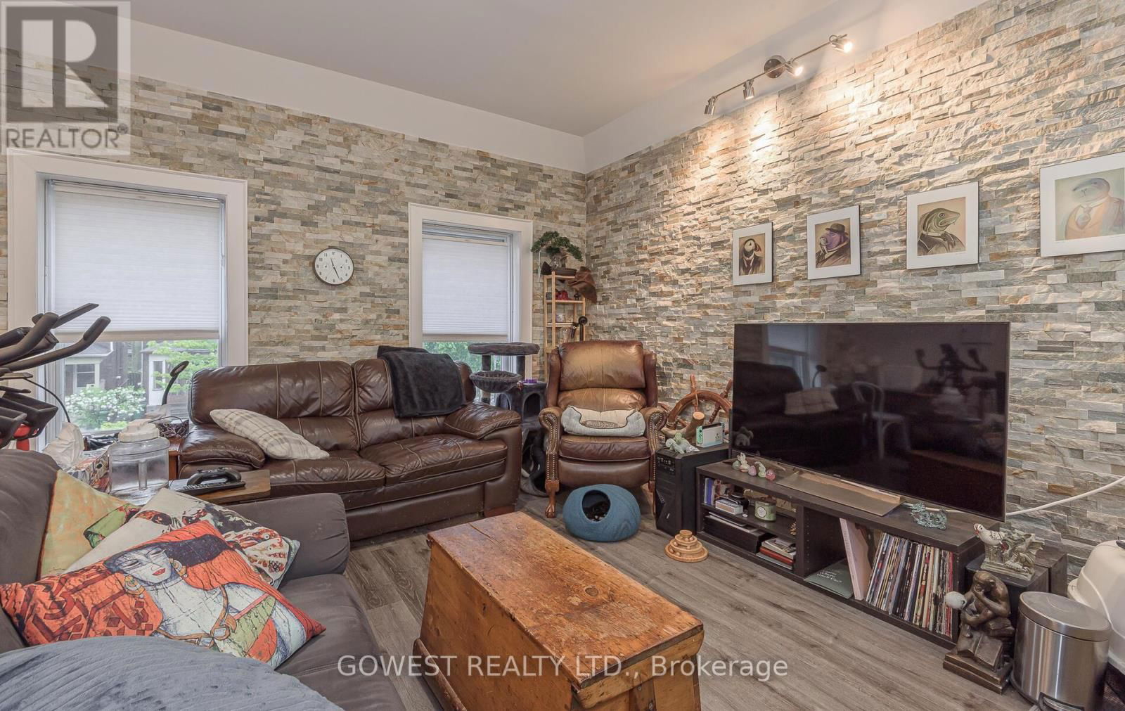 459 RONCESVALLES AVENUE Image 7