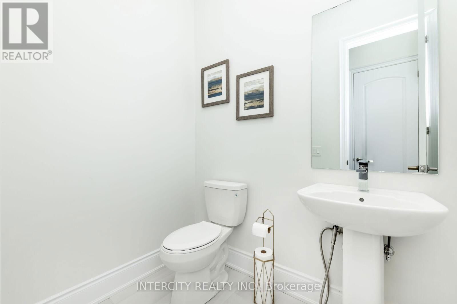 68 RASPBERRY RIDGE AVENUE Image 17
