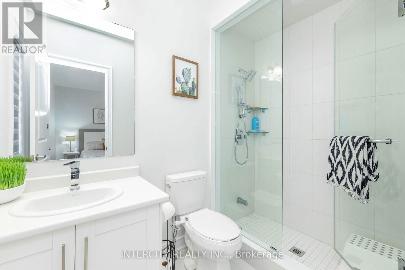 68 RASPBERRY RIDGE AVENUE Image 29