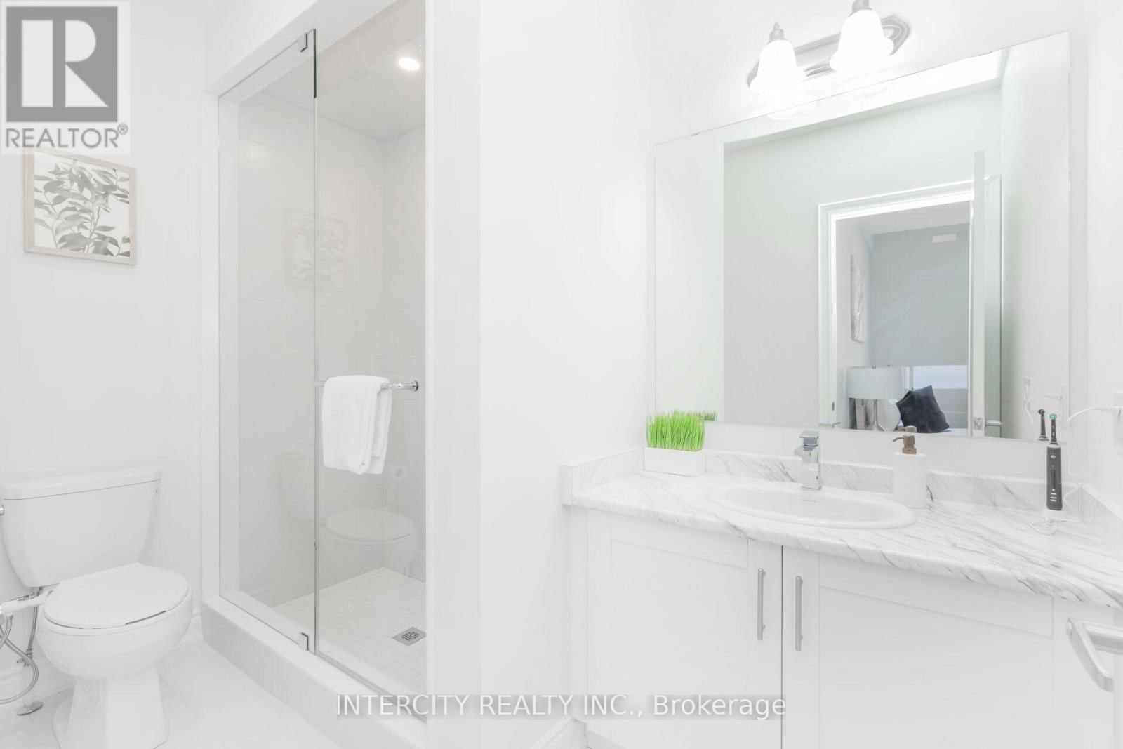 68 RASPBERRY RIDGE AVENUE Image 32