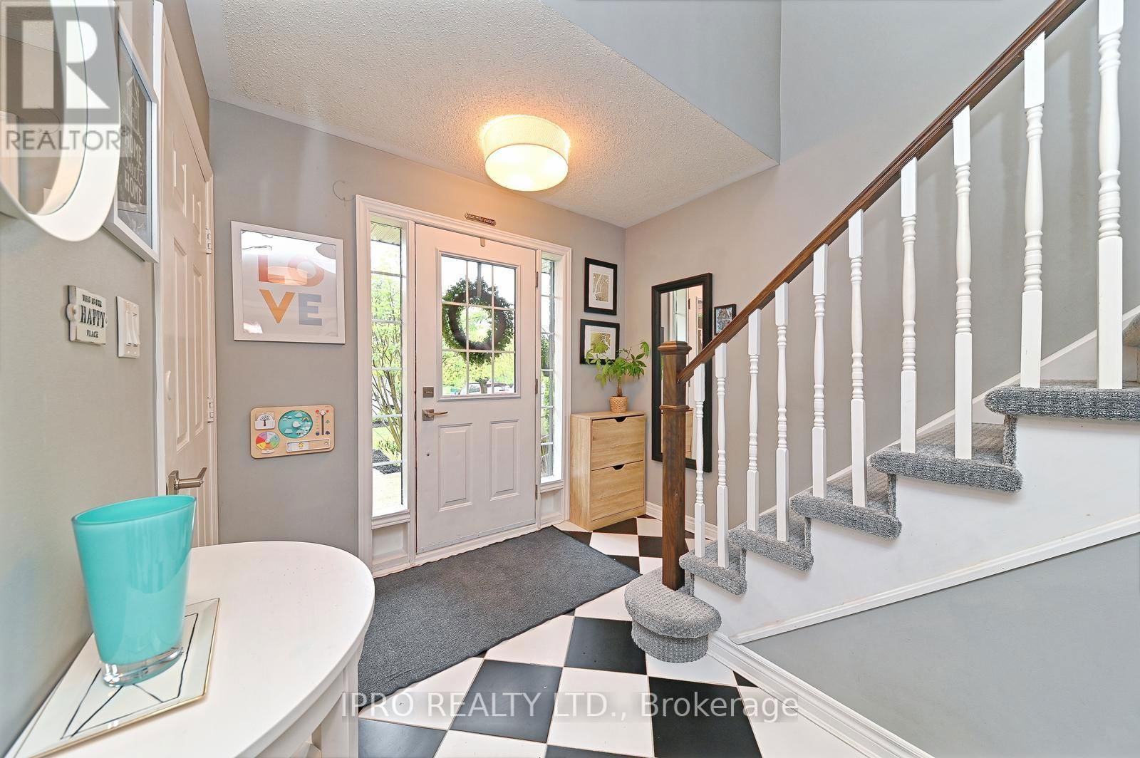 23 MCCLURE COURT Image 17
