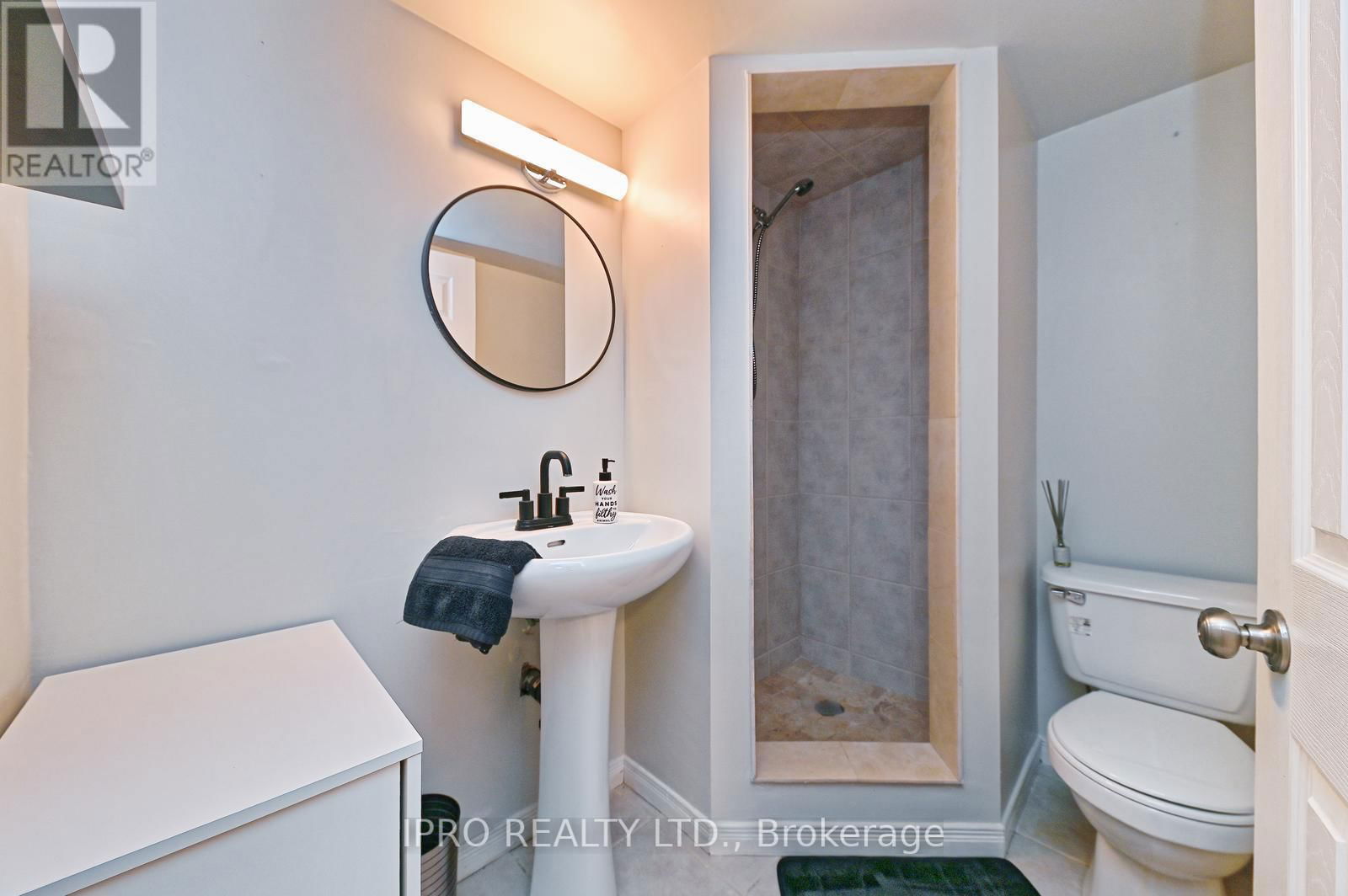 23 MCCLURE COURT Image 32