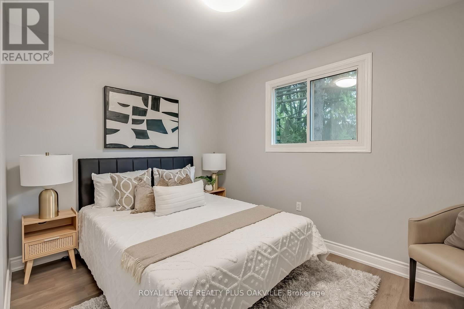 2561 CAVENDISH DRIVE Image 18