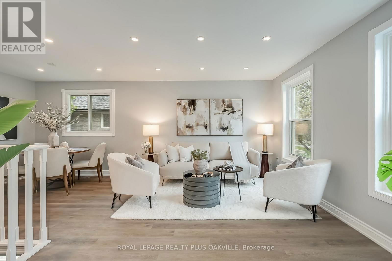 2561 CAVENDISH DRIVE Image 3