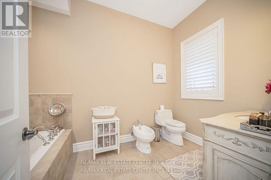 14645 5 SIDEROAD Image 23