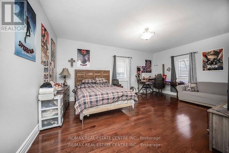 14645 5 SIDEROAD Image 32