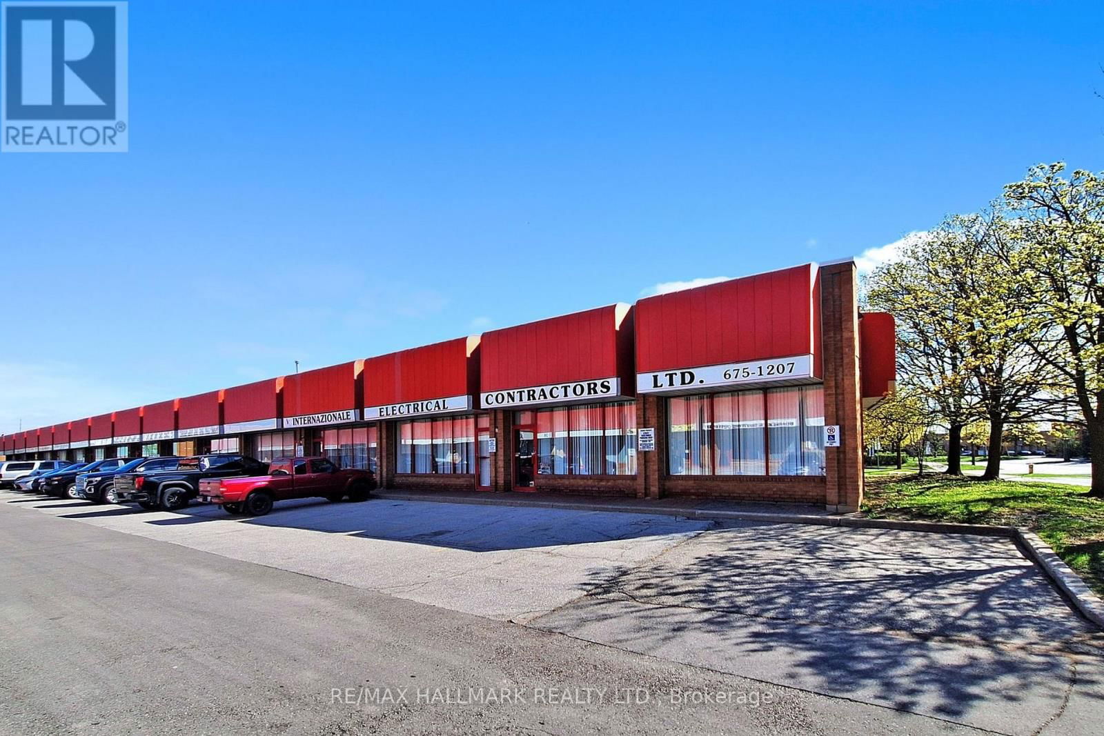 22 STEINWAY BOULEVARD Image 3