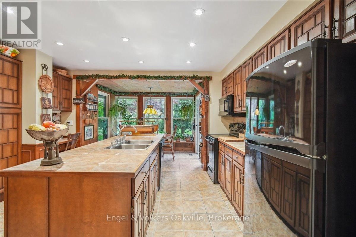 250 GATESTONE AVENUE Image 15