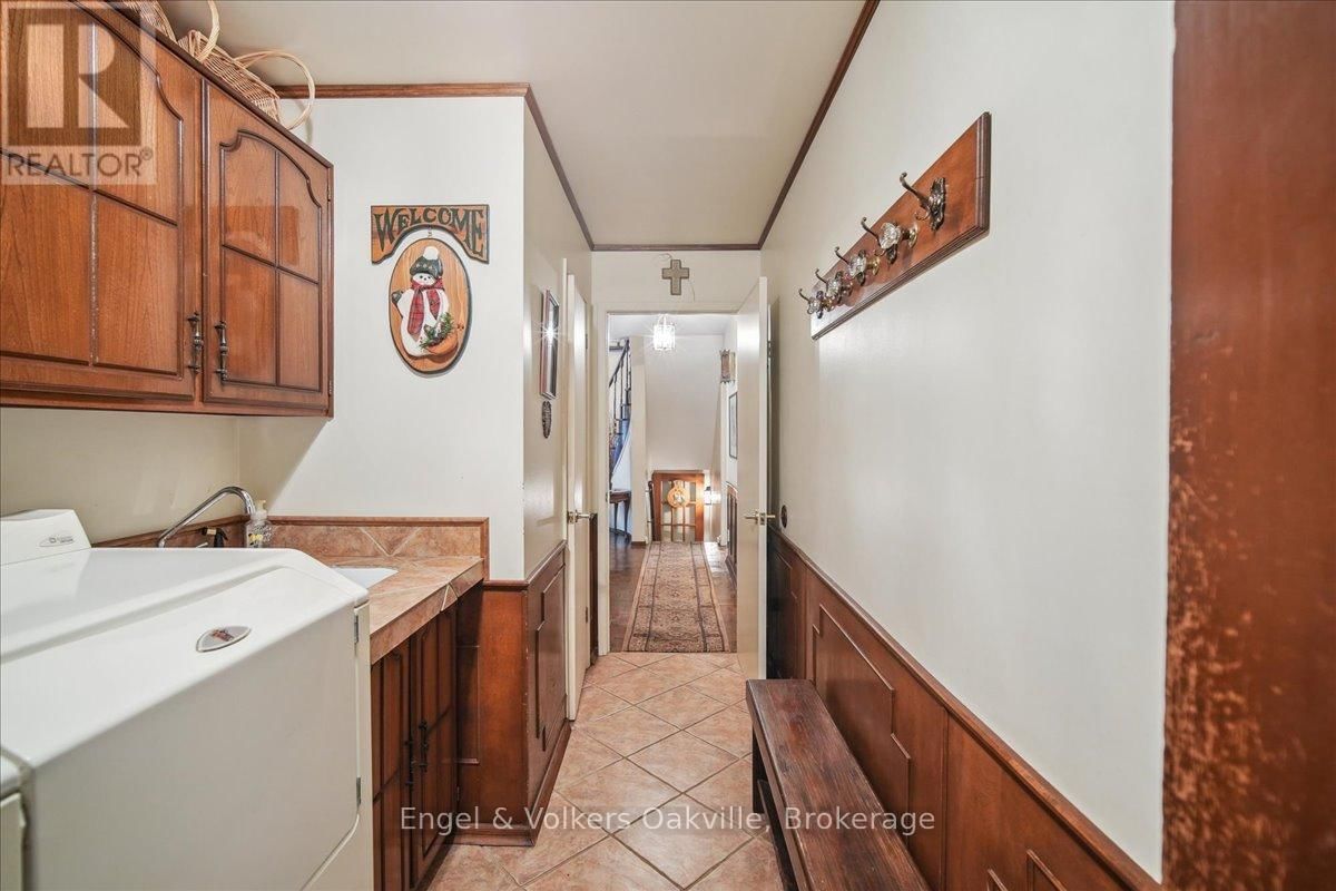 250 GATESTONE AVENUE Image 19
