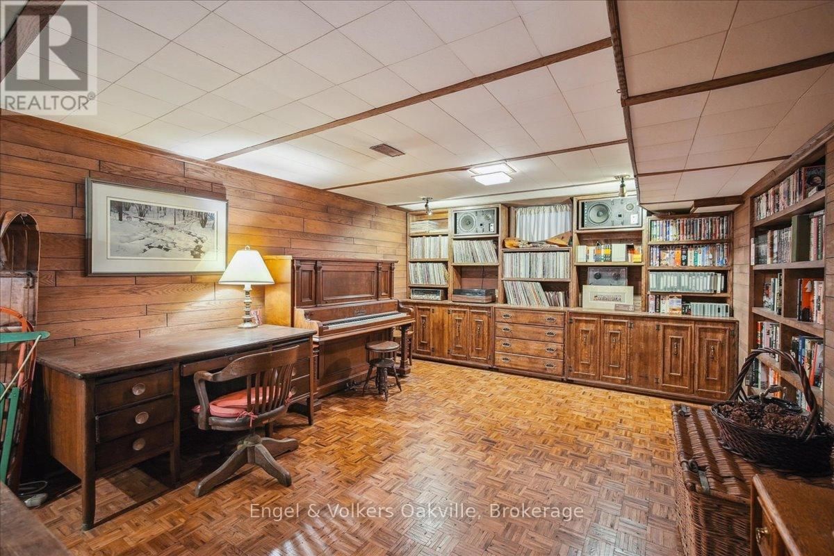 250 GATESTONE AVENUE Image 33