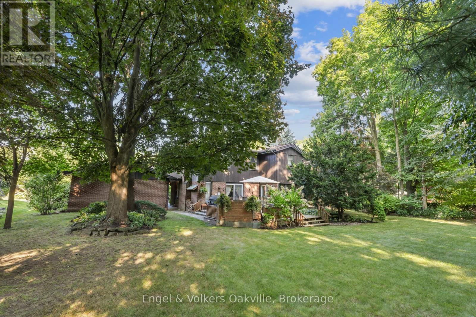 250 GATESTONE AVENUE Image 34