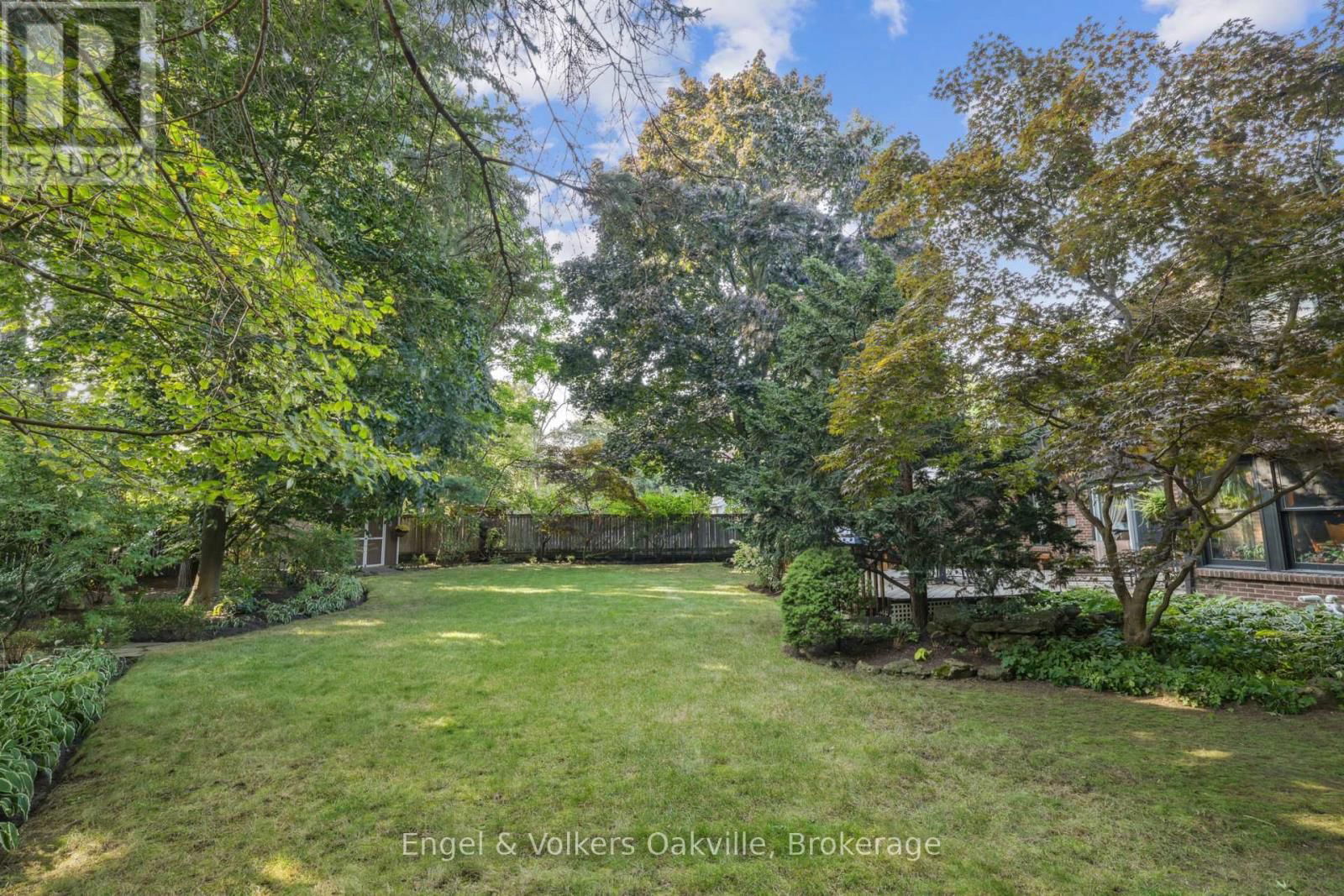 250 GATESTONE AVENUE Image 41