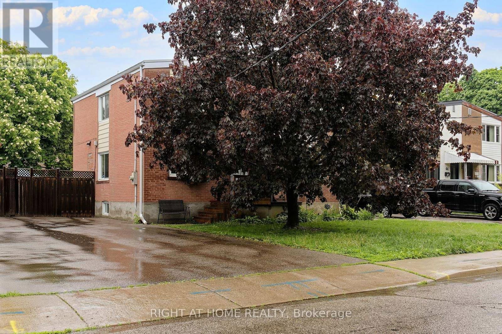 48 VAN STASSEN BOULEVARD Image 2