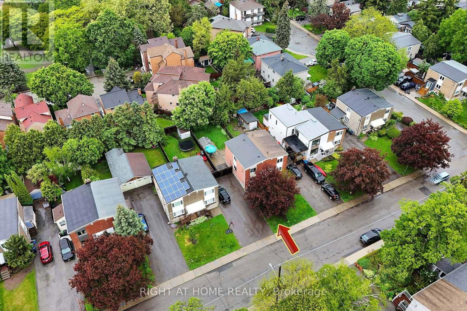 48 VAN STASSEN BOULEVARD Image 5