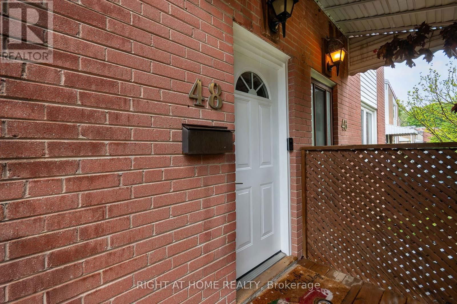 48 VAN STASSEN BOULEVARD Image 6