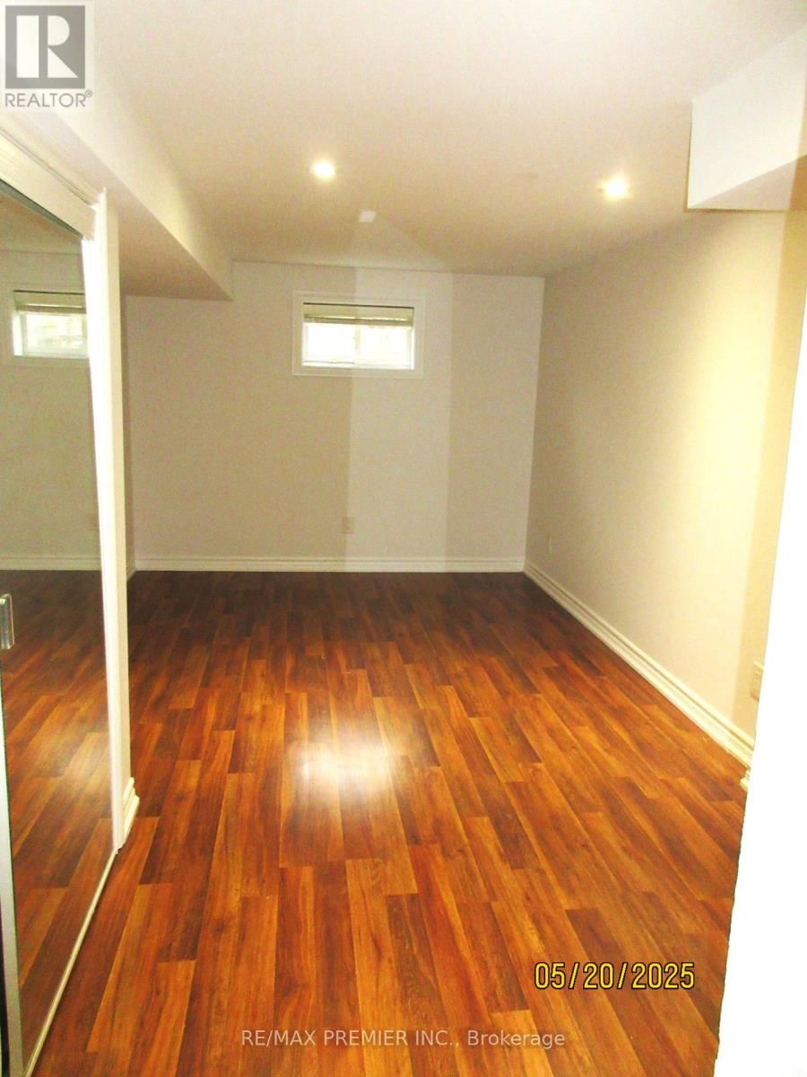 100 SNOWOOD COURT Image 19