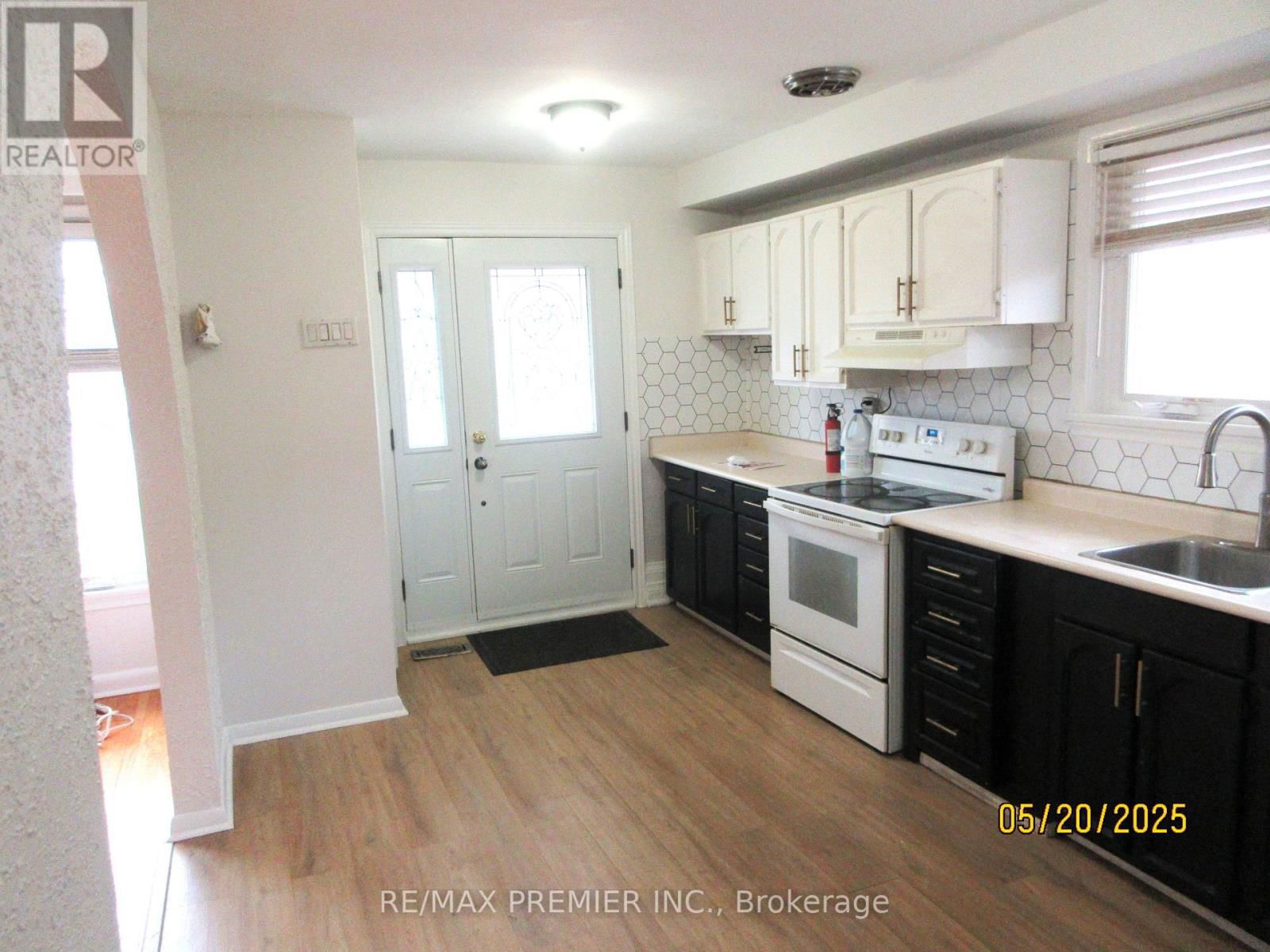 100 SNOWOOD COURT Image 6