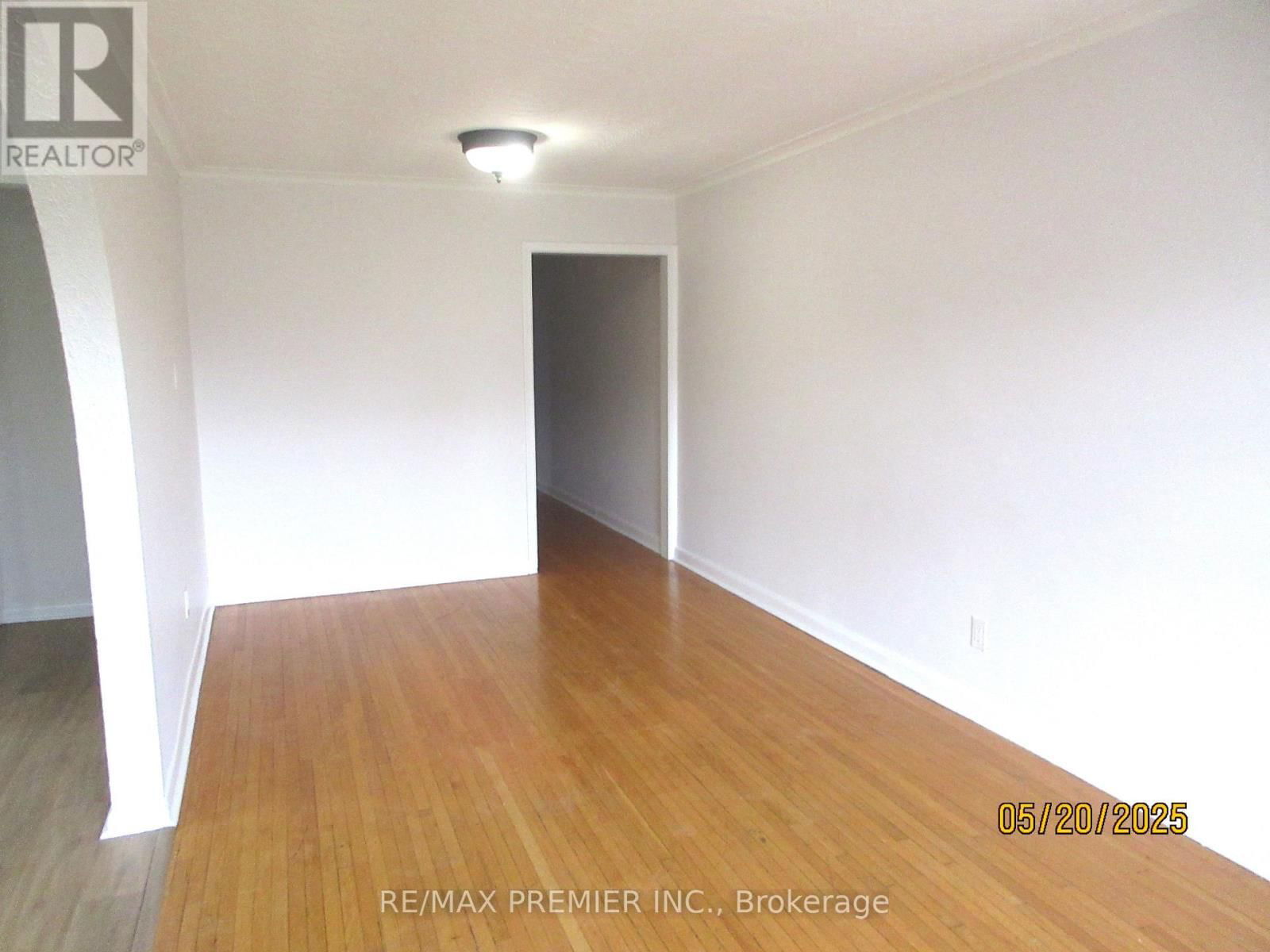 100 SNOWOOD COURT Image 8