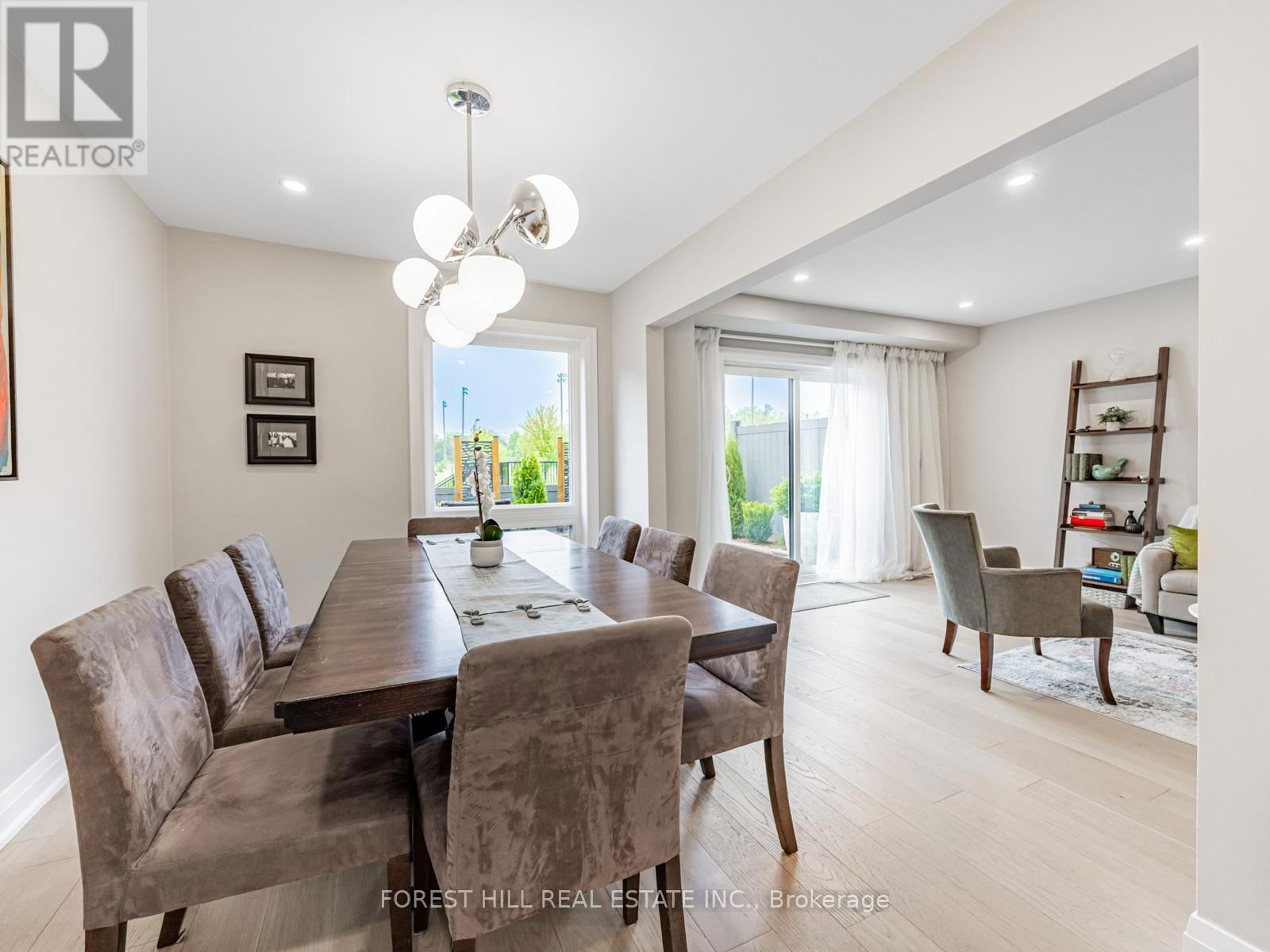 30 - 51 BROADFIELD DRIVE Image 12