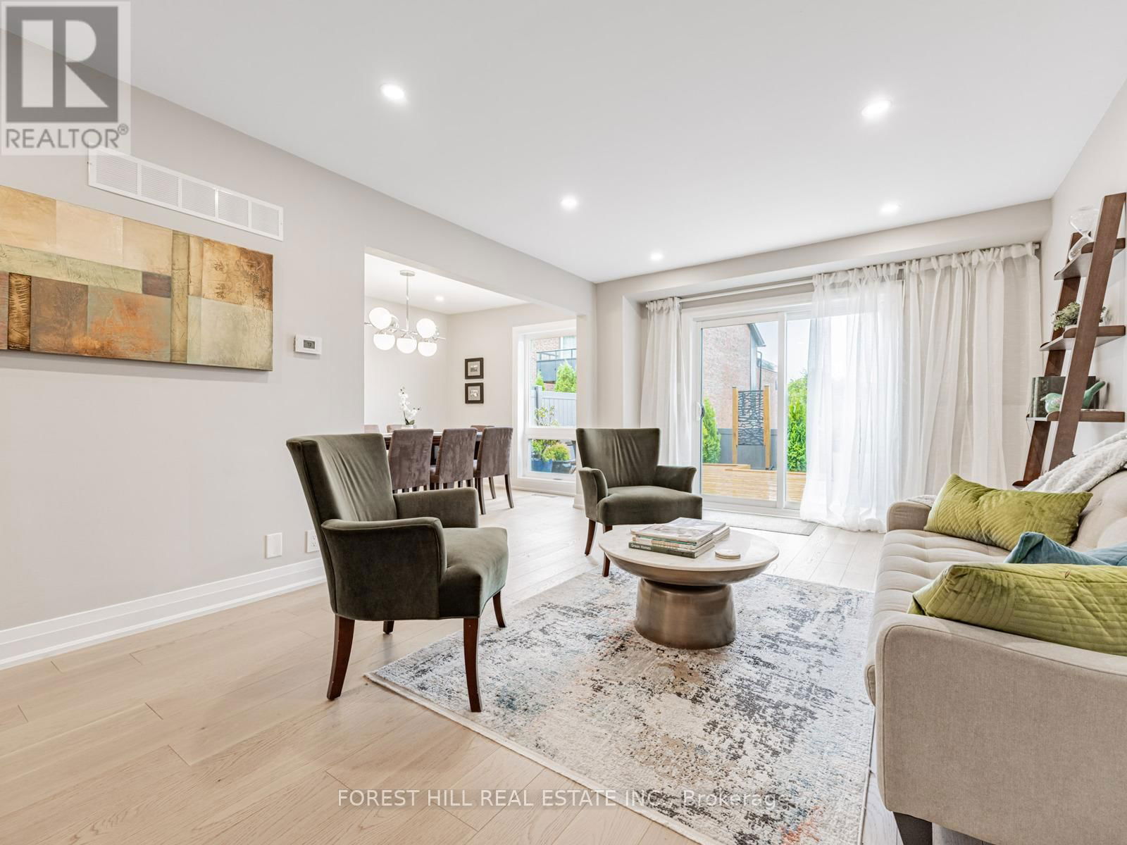 30 - 51 BROADFIELD DRIVE Image 14