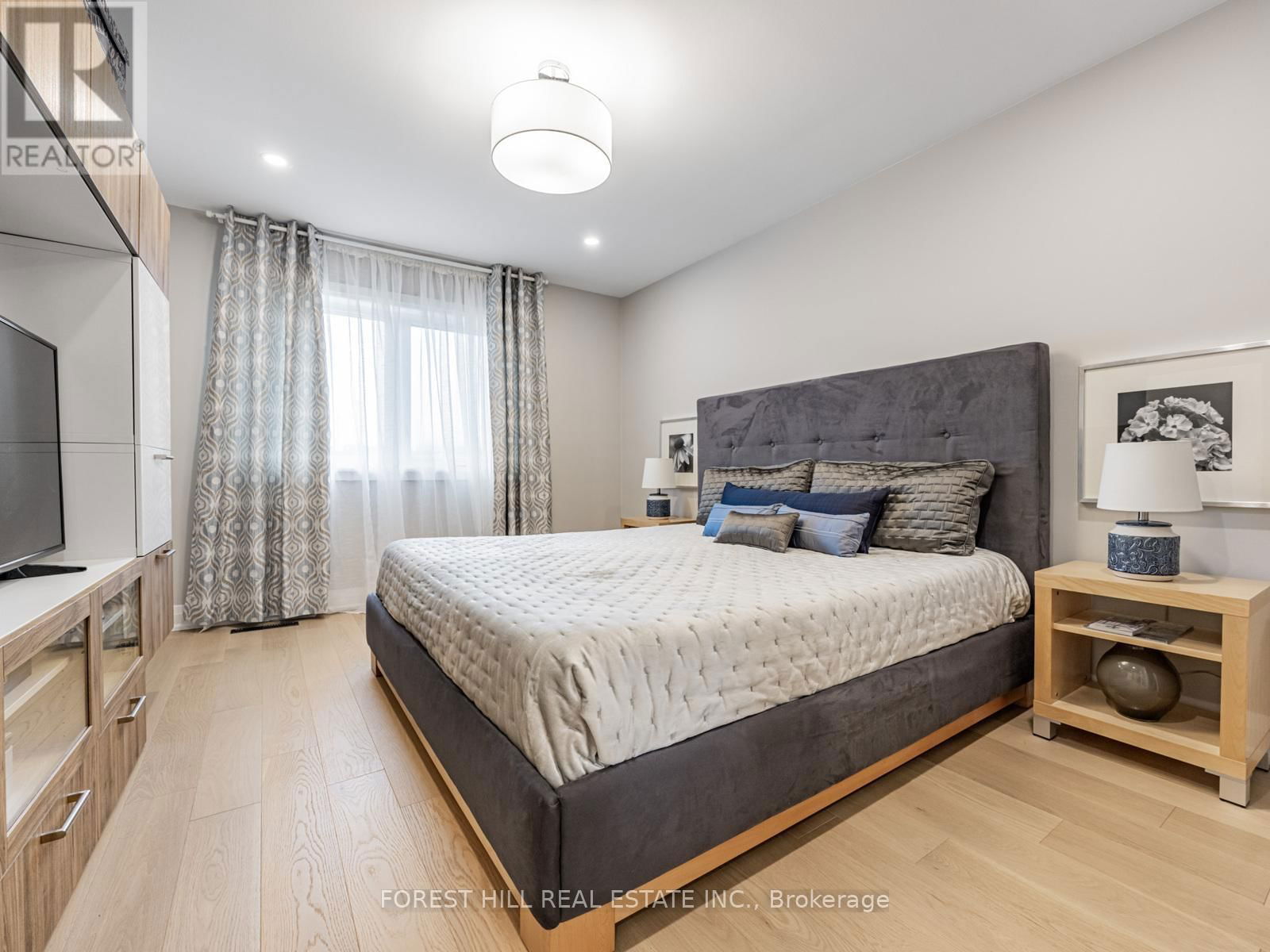 30 - 51 BROADFIELD DRIVE Image 18