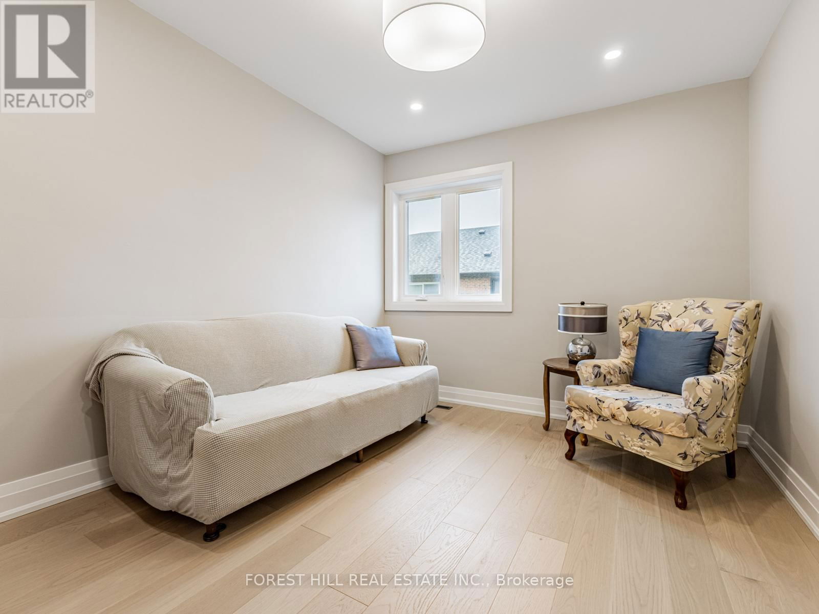 30 - 51 BROADFIELD DRIVE Image 20