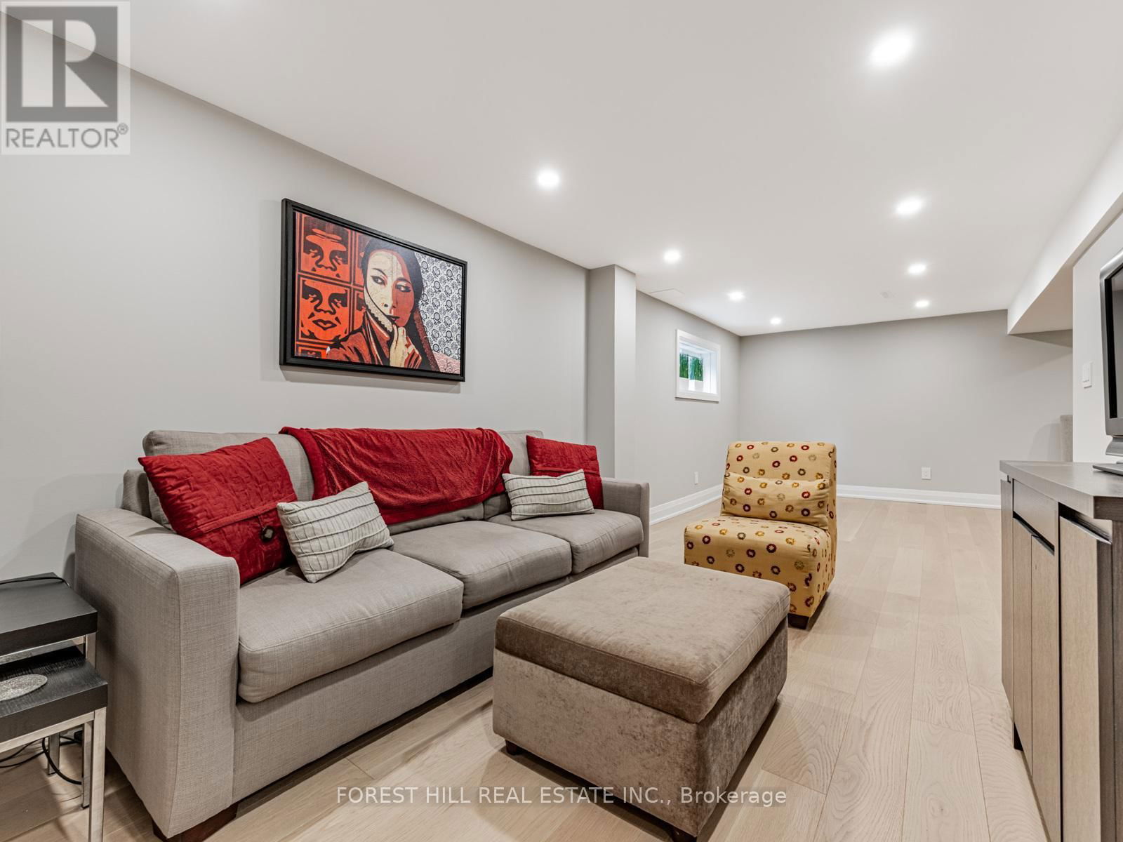 30 - 51 BROADFIELD DRIVE Image 27