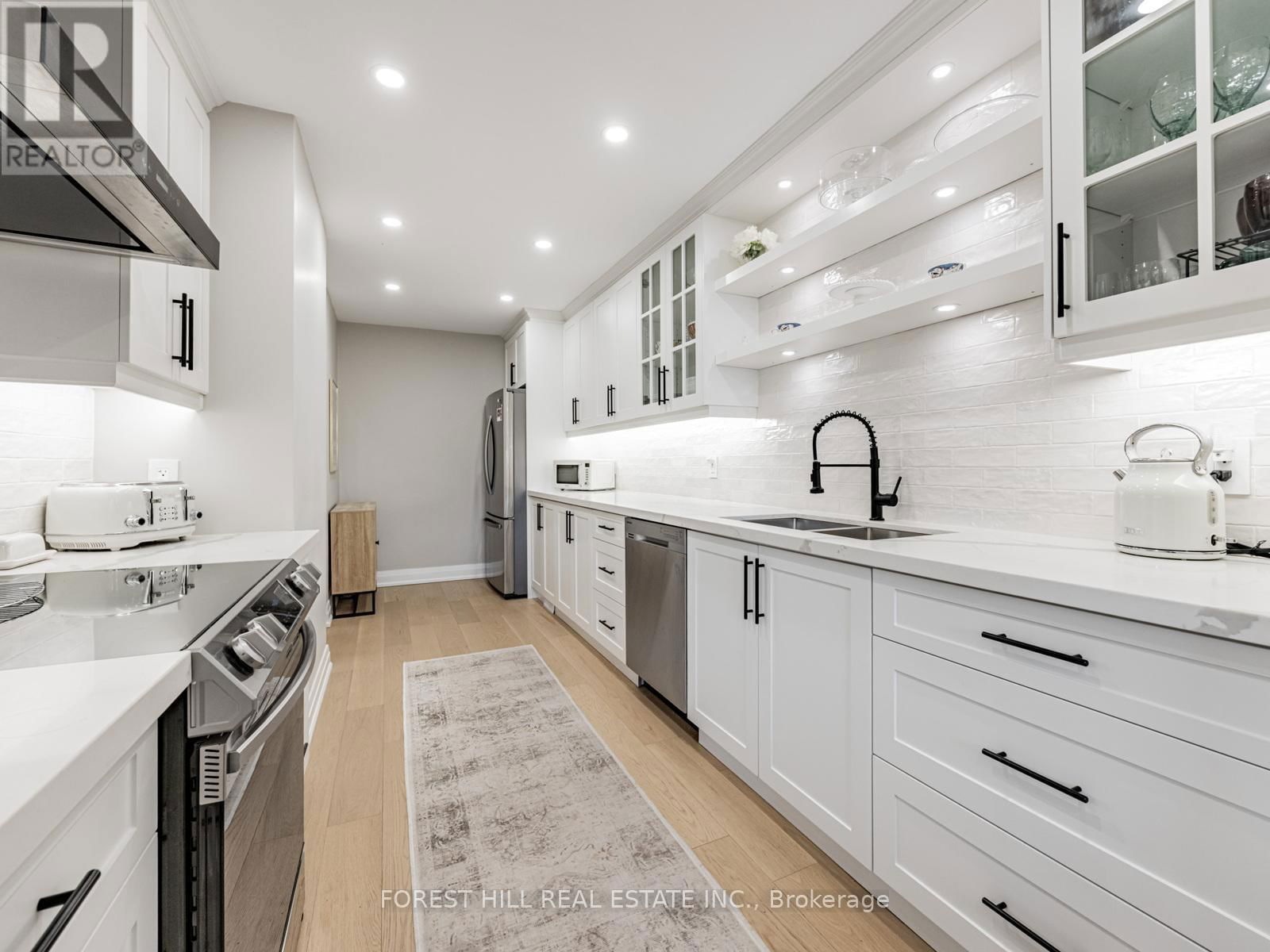30 - 51 BROADFIELD DRIVE Image 4