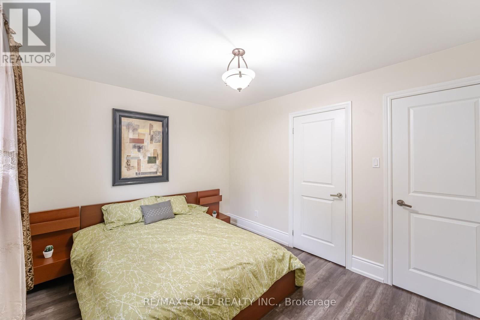 774 EAGLEMOUNT CRESCENT Image 15