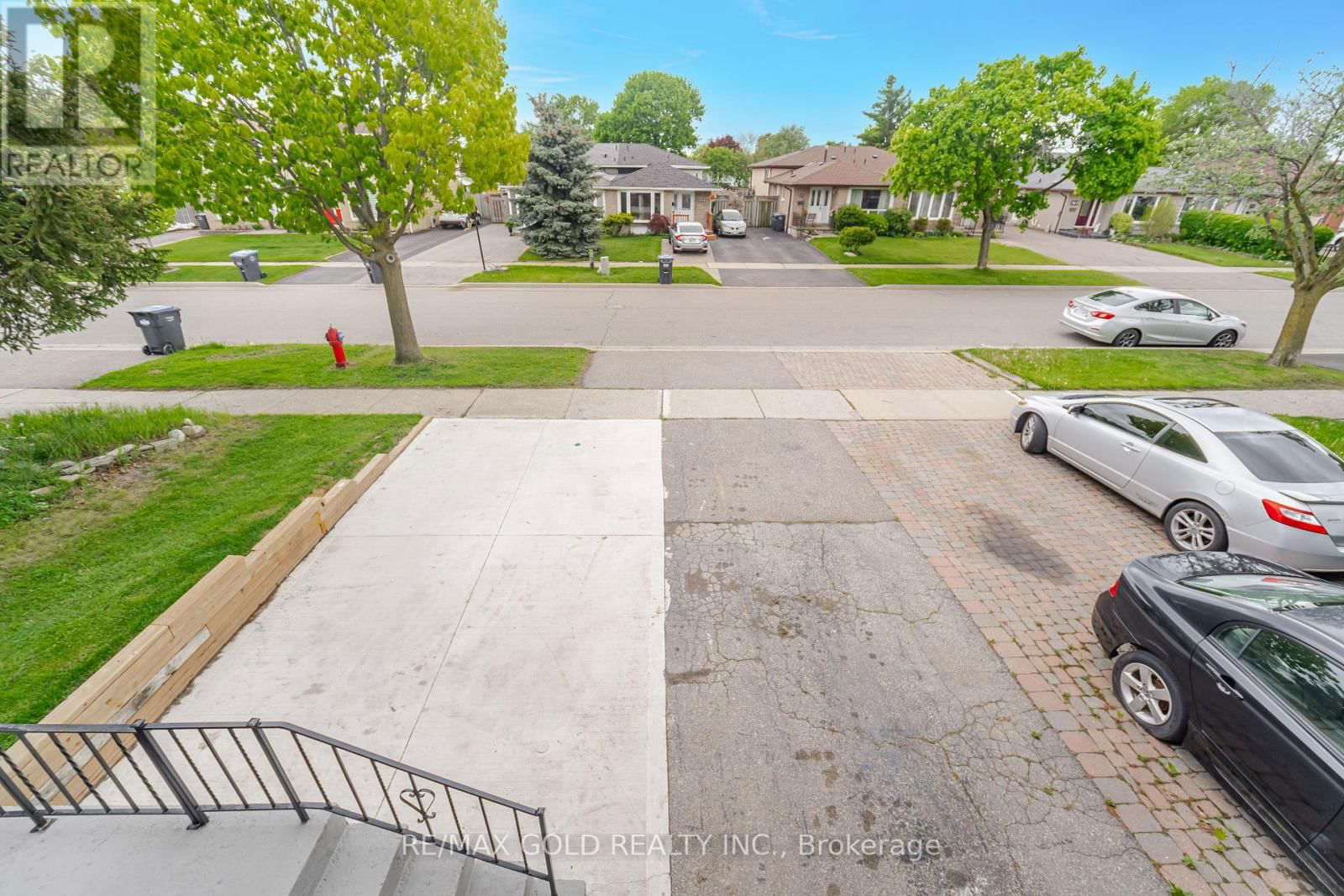 774 EAGLEMOUNT CRESCENT Image 20