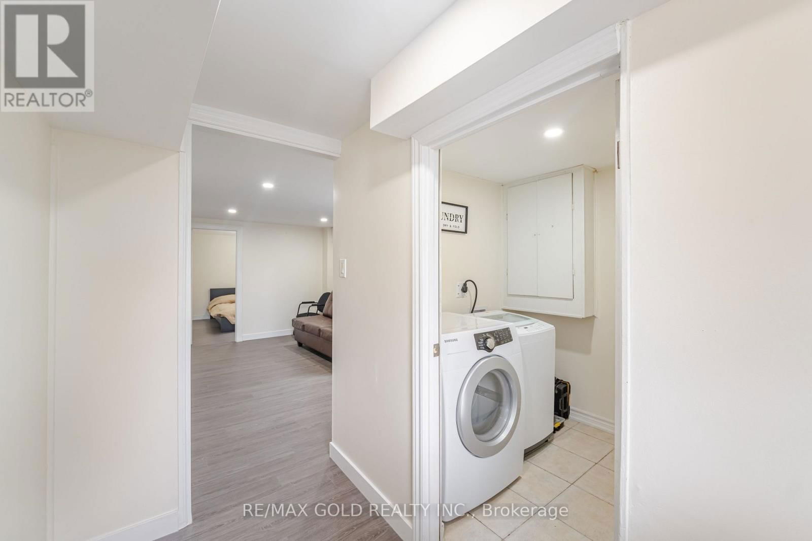 774 EAGLEMOUNT CRESCENT Image 23