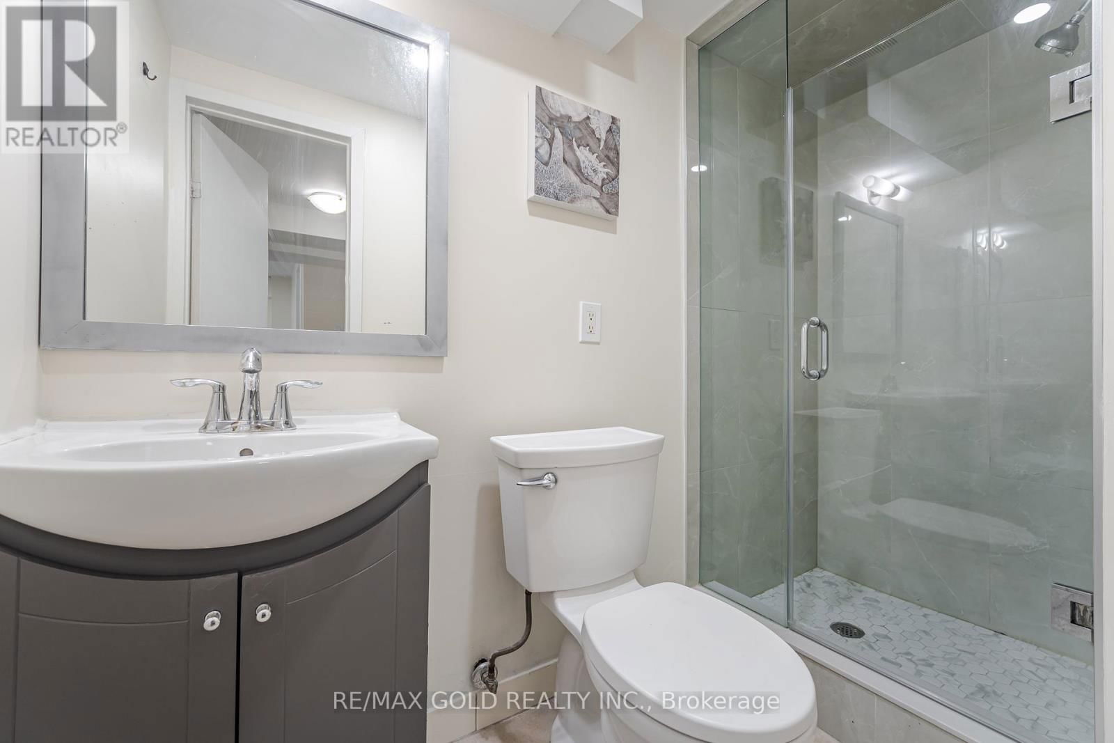 774 EAGLEMOUNT CRESCENT Image 32