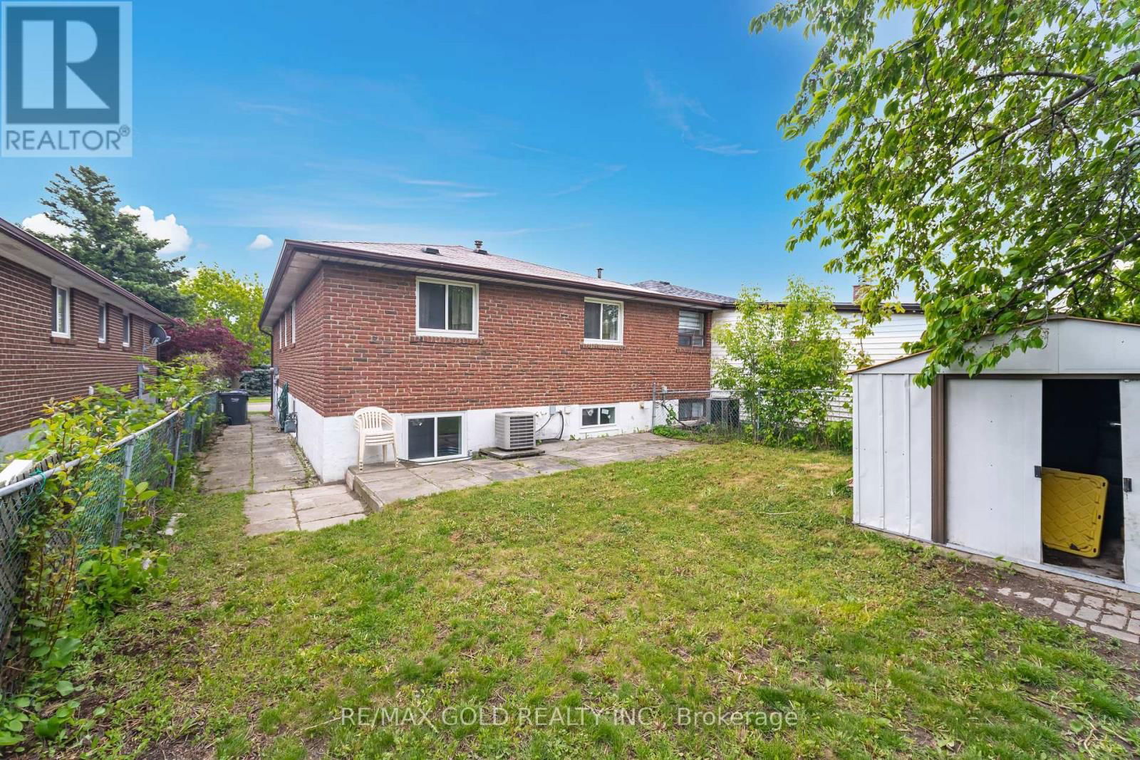 774 EAGLEMOUNT CRESCENT Image 35