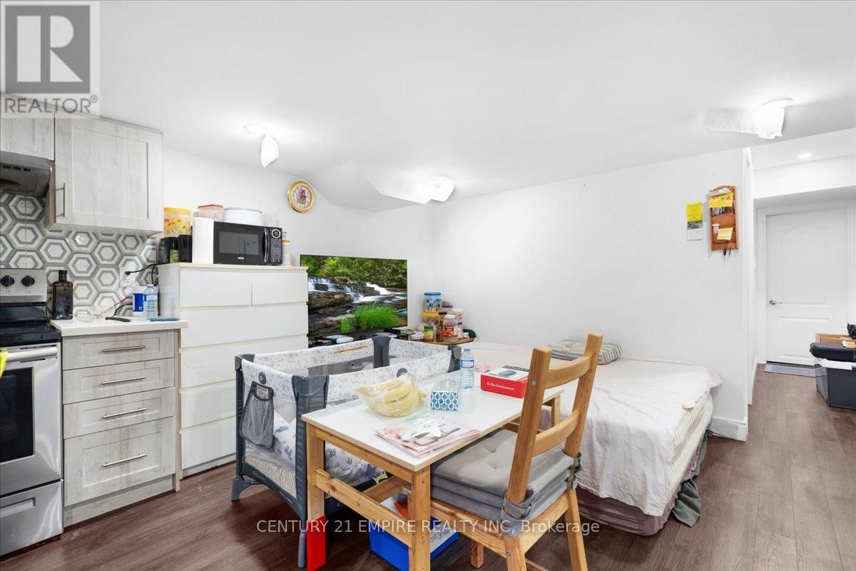 5 TESTON STREET Image 32