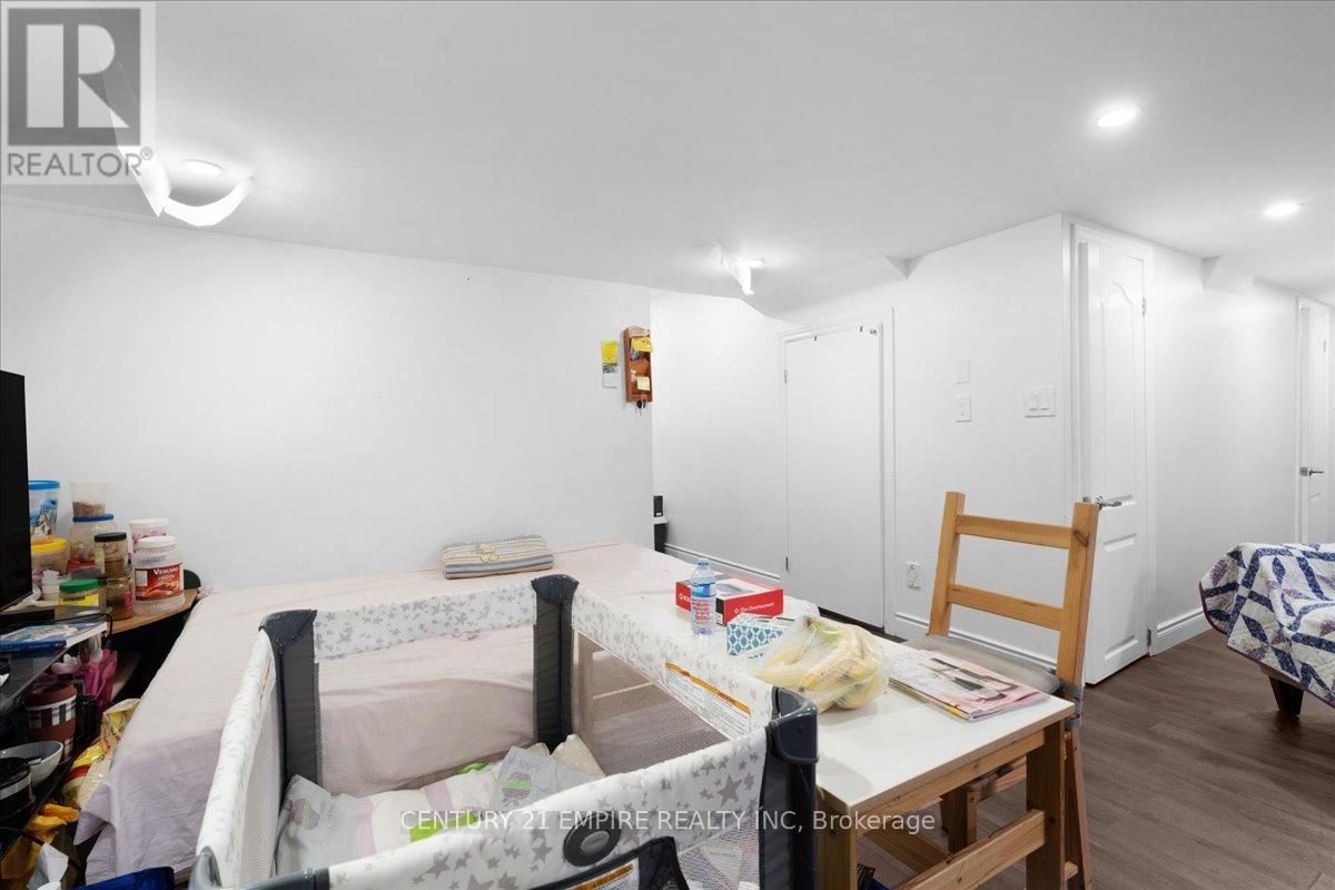 5 TESTON STREET Image 33