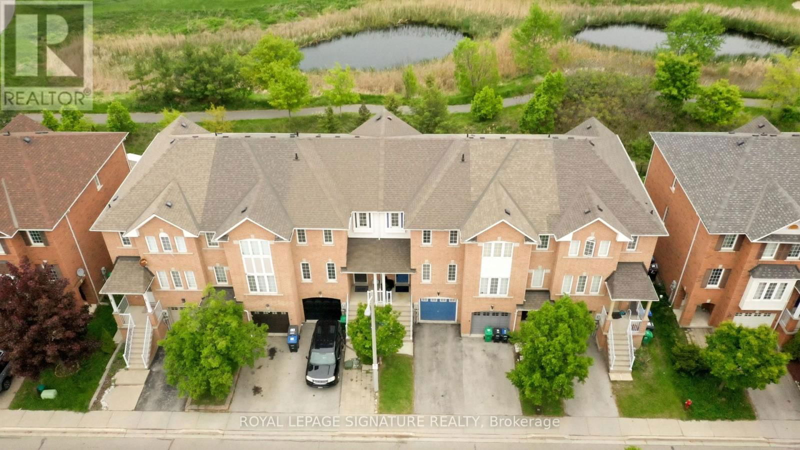 39 - 271 RICHVALE DRIVE SOUTH Image 1