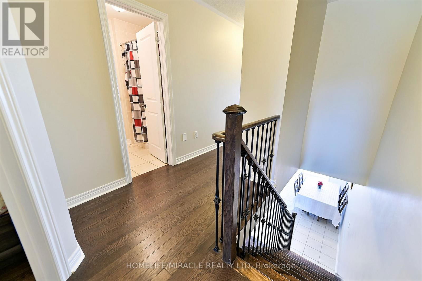 3 - 27 PENNYCROSS CRESCENT Image 17
