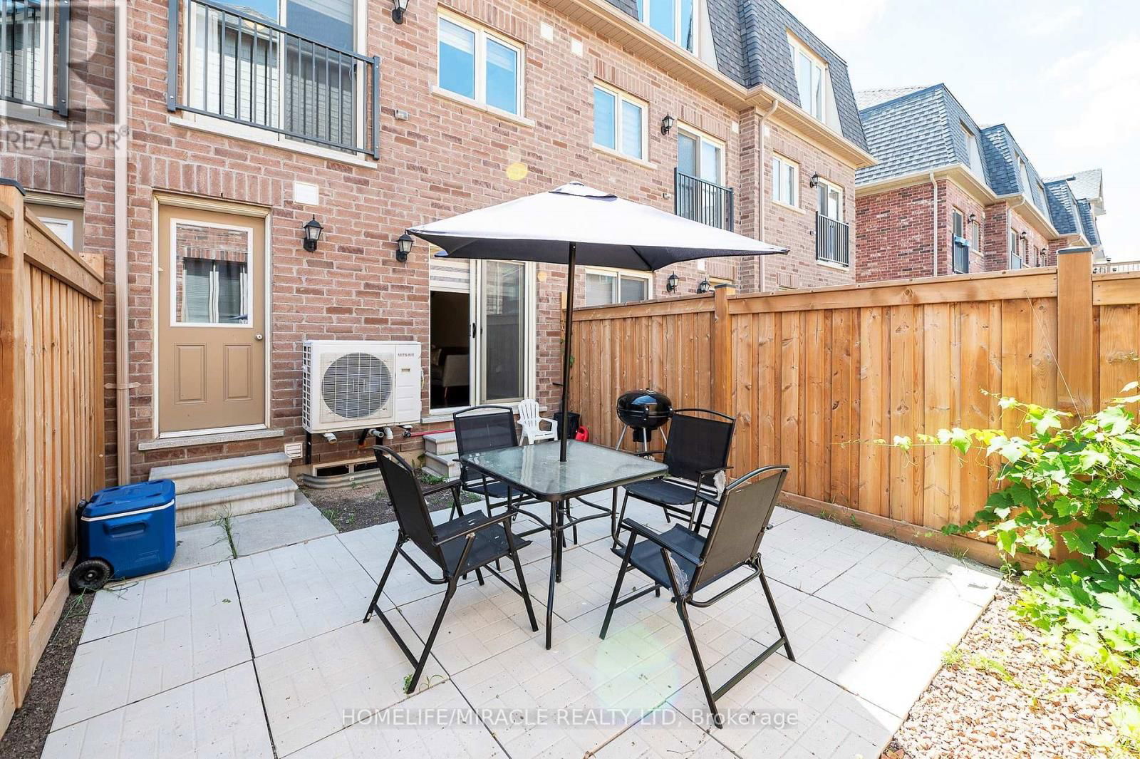 3 - 27 PENNYCROSS CRESCENT Image 26