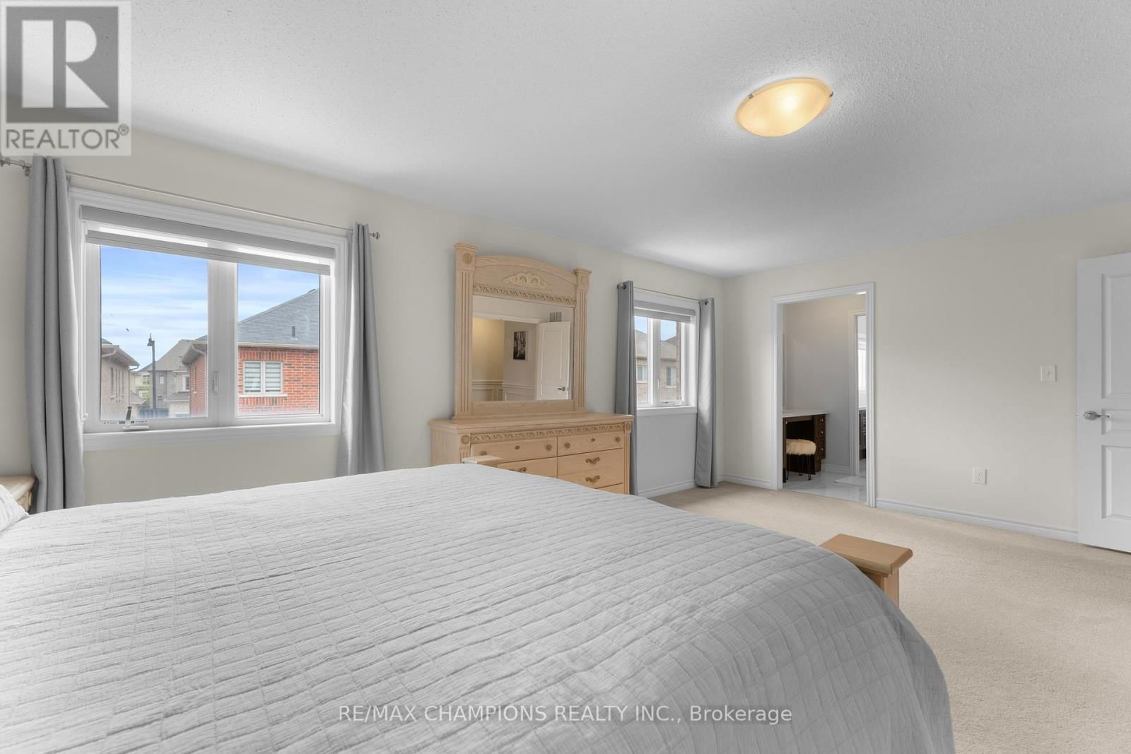 13 VENUE ROAD Image 18