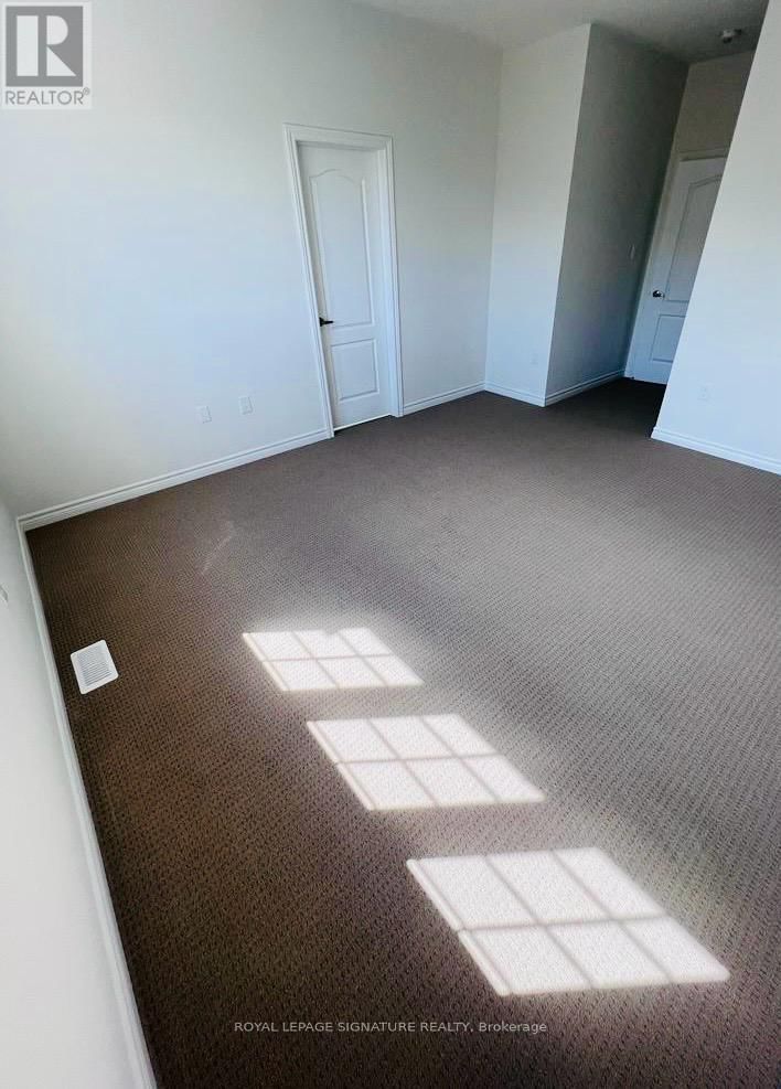 16 HASHMI PLACE Image 12