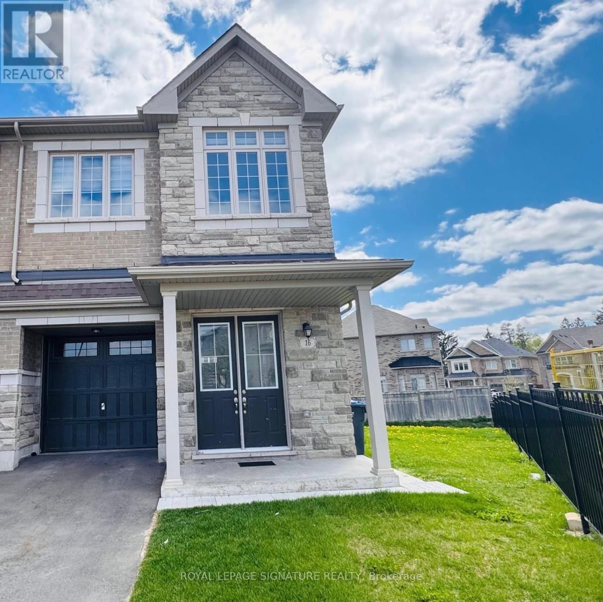 16 HASHMI PLACE Image 3
