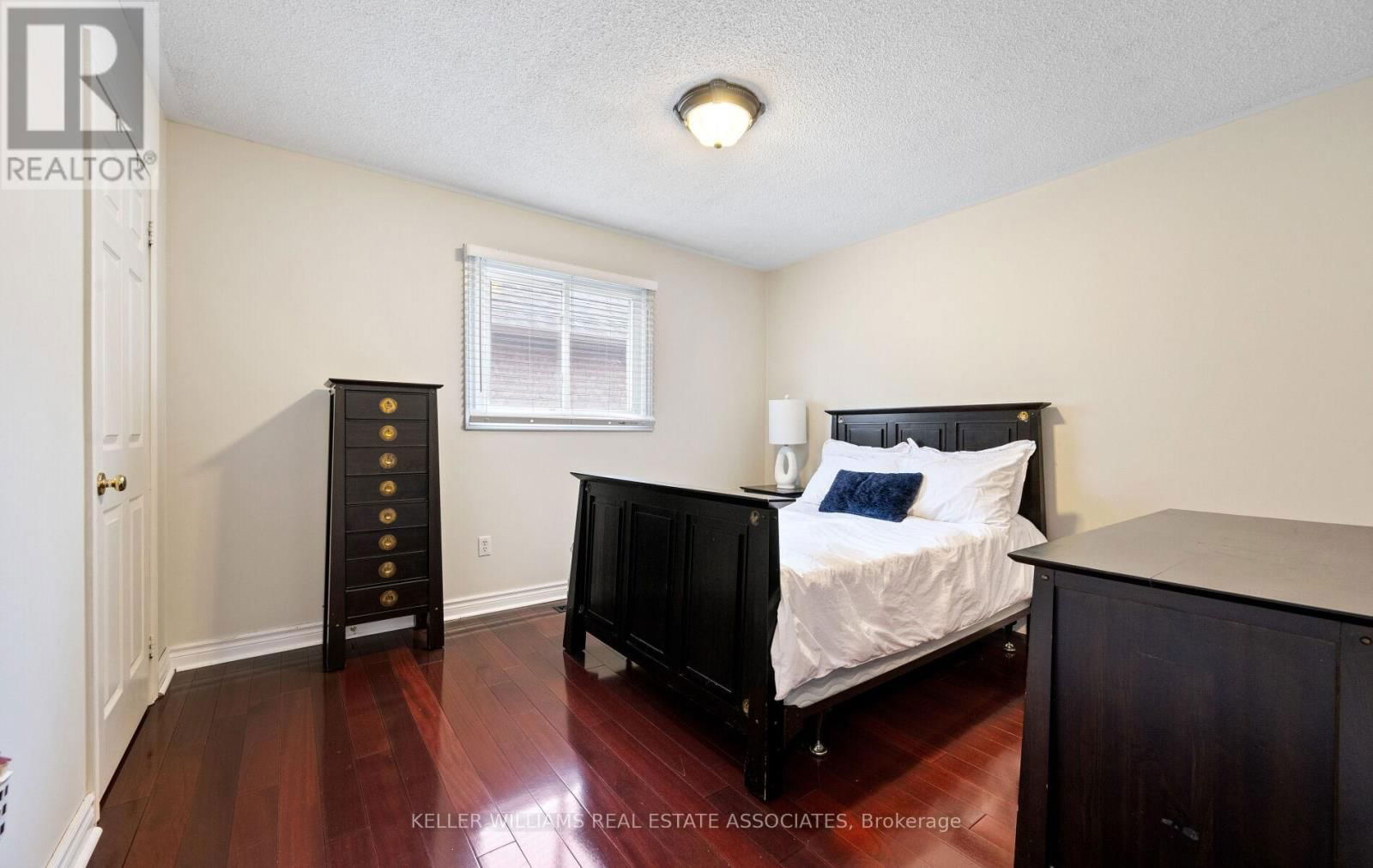 5406 MIDDLEBURY DRIVE Image 31