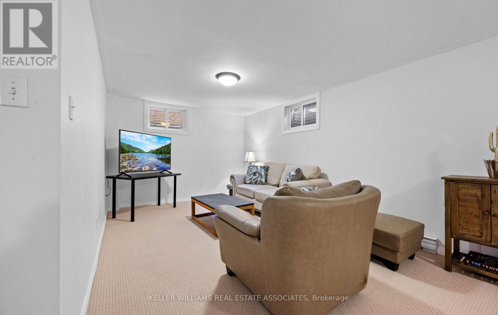 5406 MIDDLEBURY DRIVE Image 35