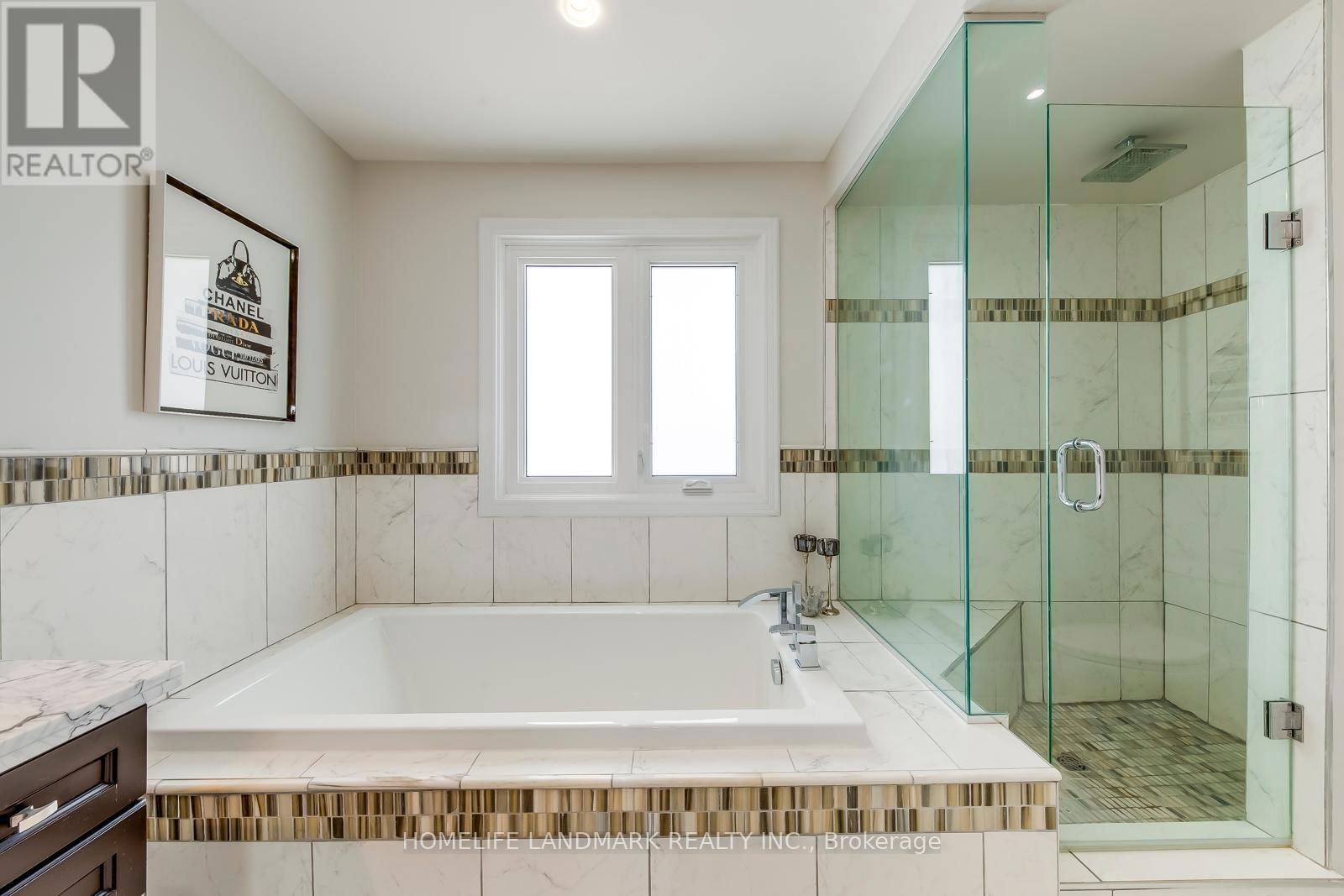 503 BLENHEIM CRESCENT Image 34