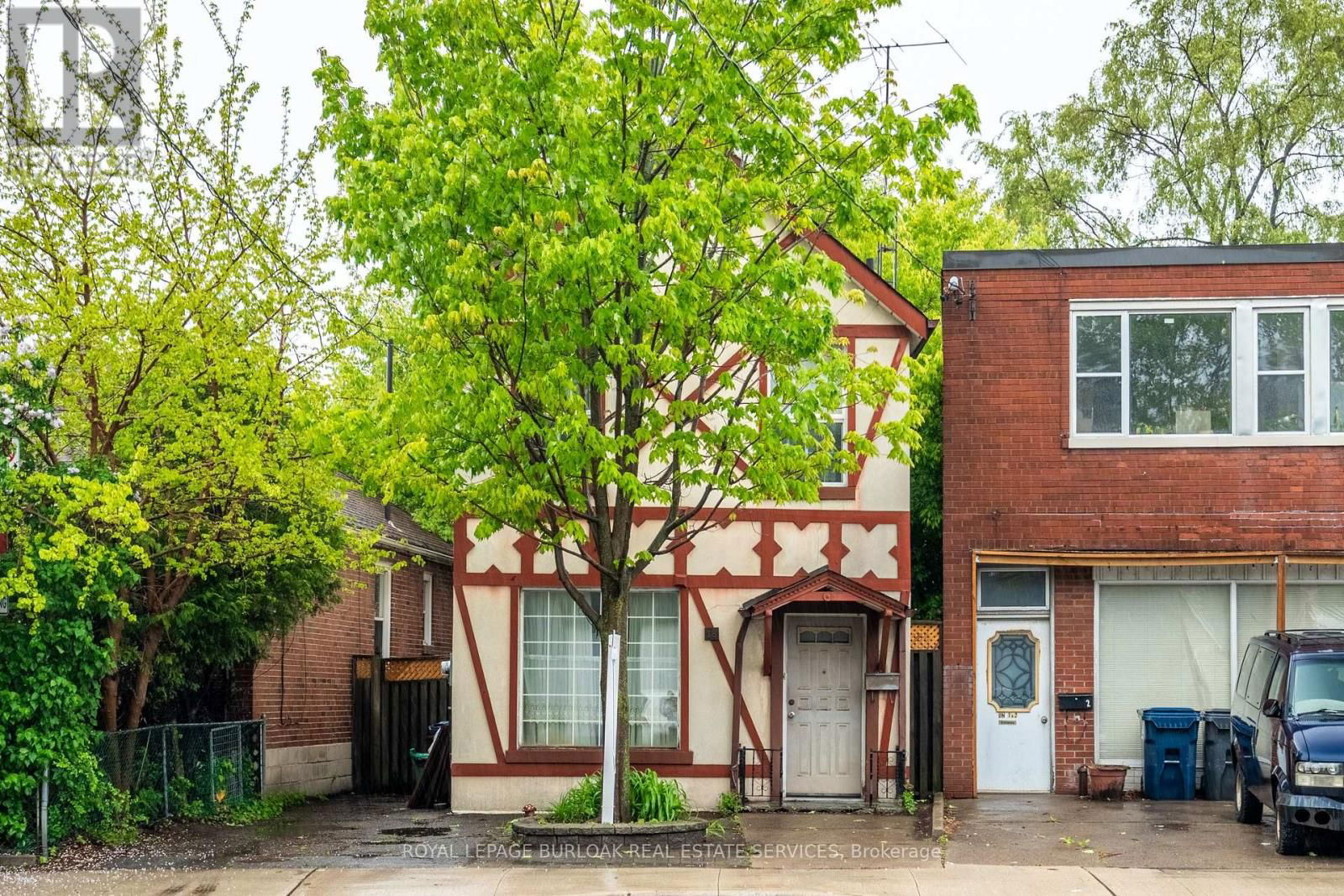 18 SCARLETT ROAD Image 1