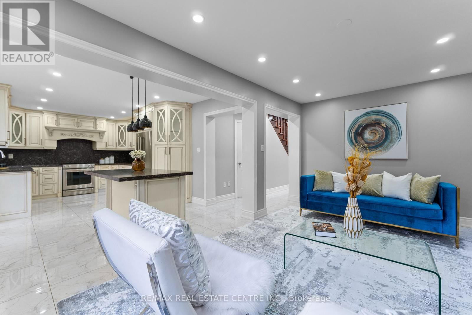 11 BRIARDALE ROAD Image 12