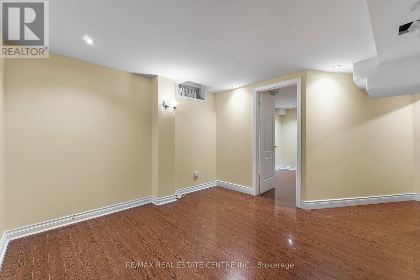 11 BRIARDALE ROAD Image 41