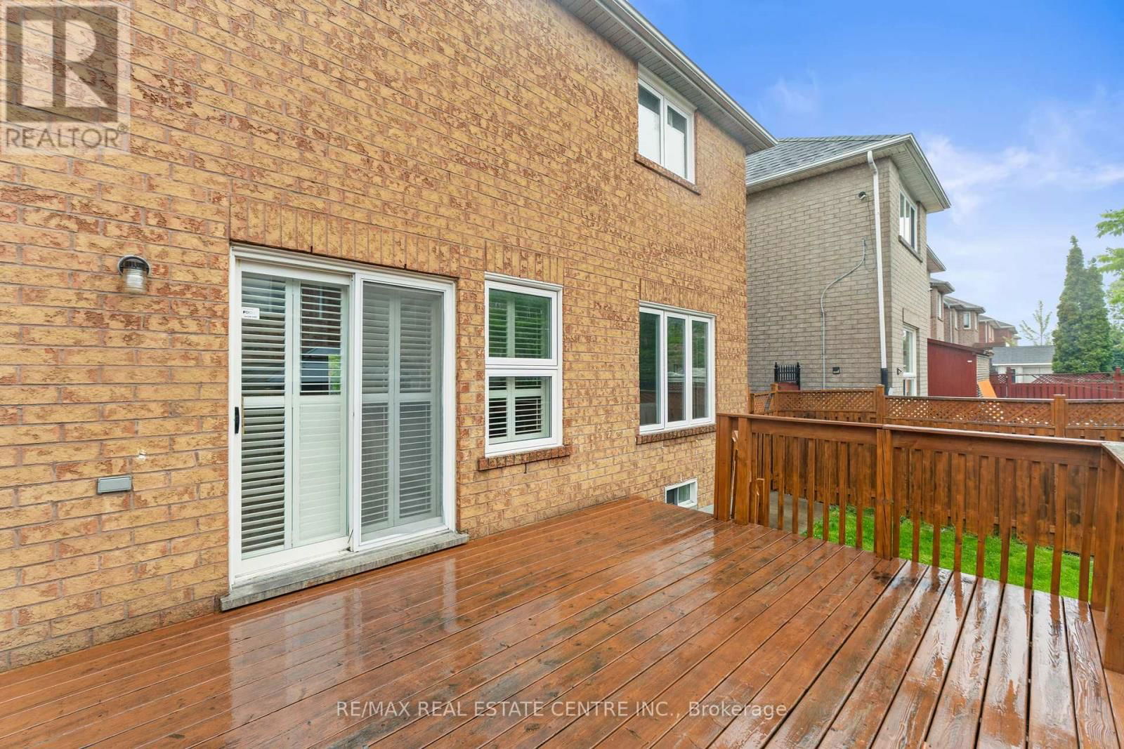 11 BRIARDALE ROAD Image 48